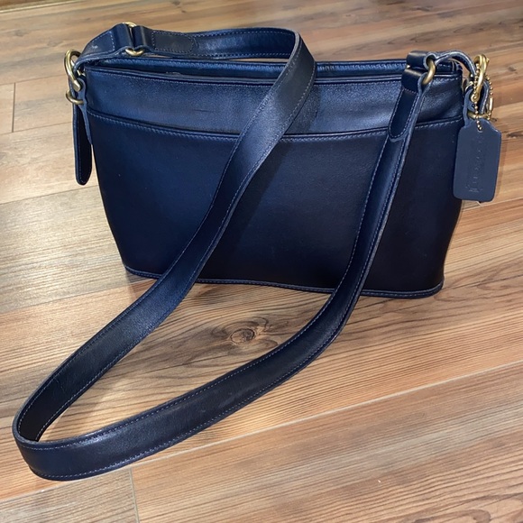 Y2K Vtg 90’s Coach Leather Navy Blue Equestrian Zip No 9802 Purse Shoulder Bag - Picture 3 of 16